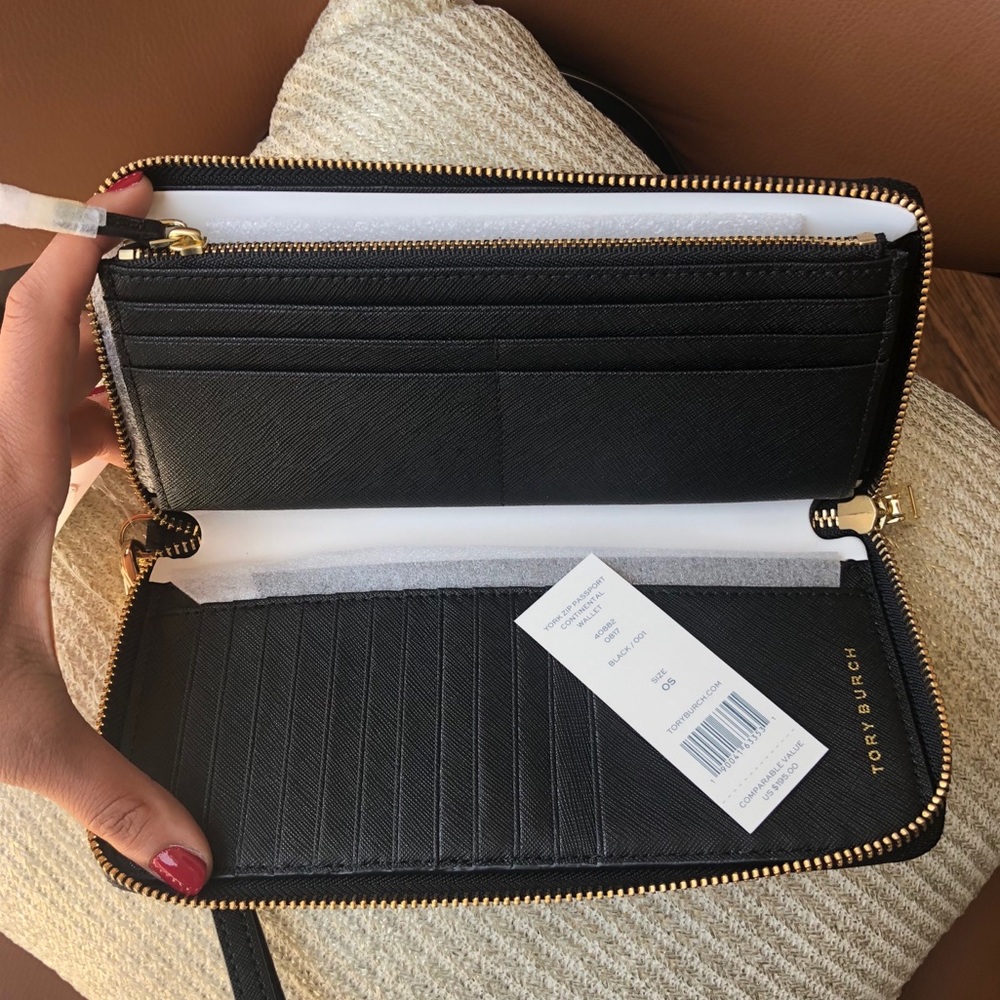 Tory Burch York Zip Passport Continental Wallet - Picture 7 of 8